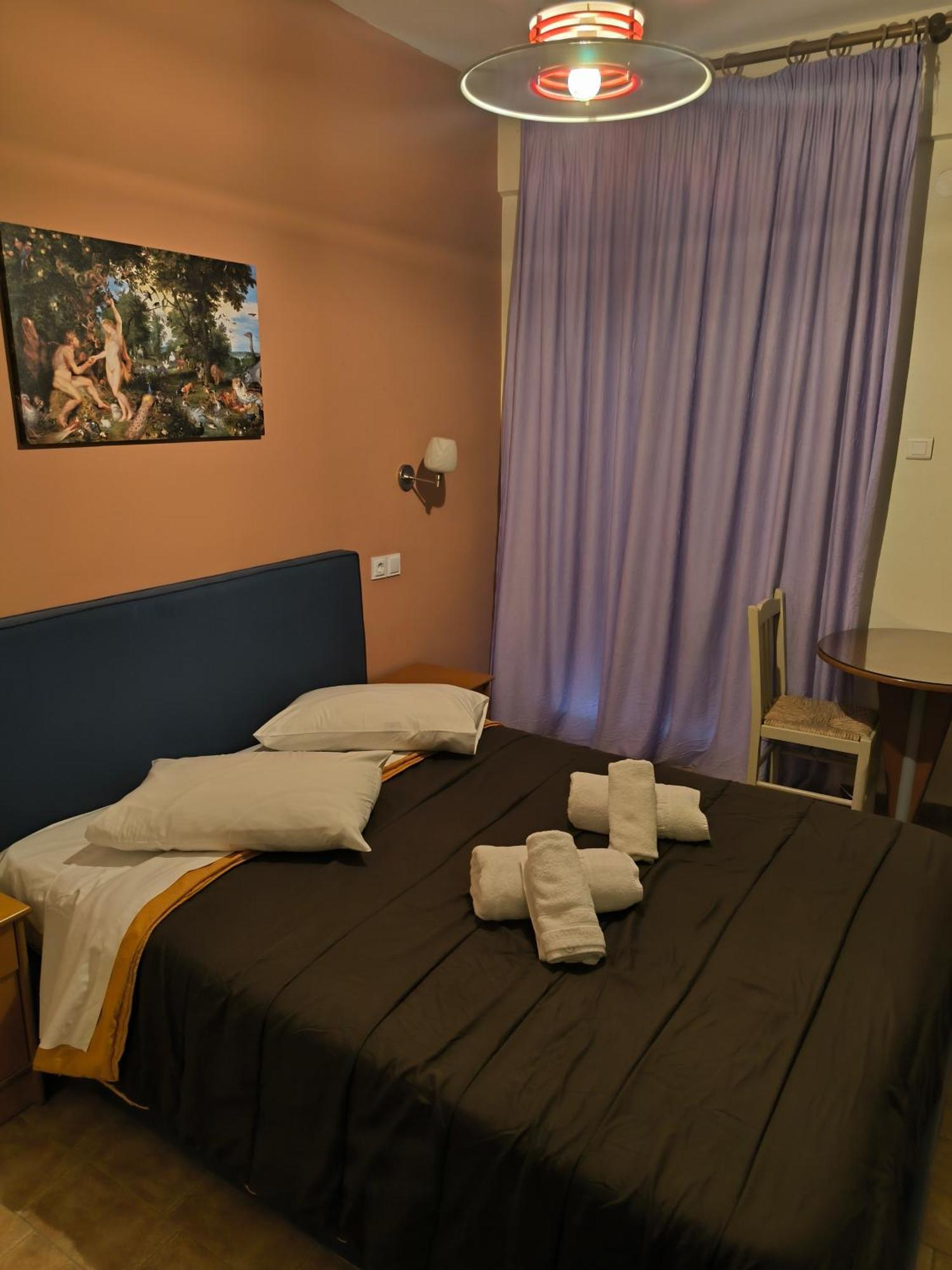 Hotel Almira Agía Triáda Esterno foto